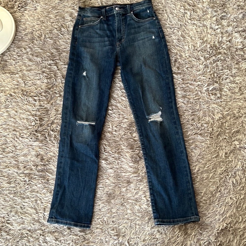 Women’s high rise straight leg distressed denim Joe’s Jeans size 27